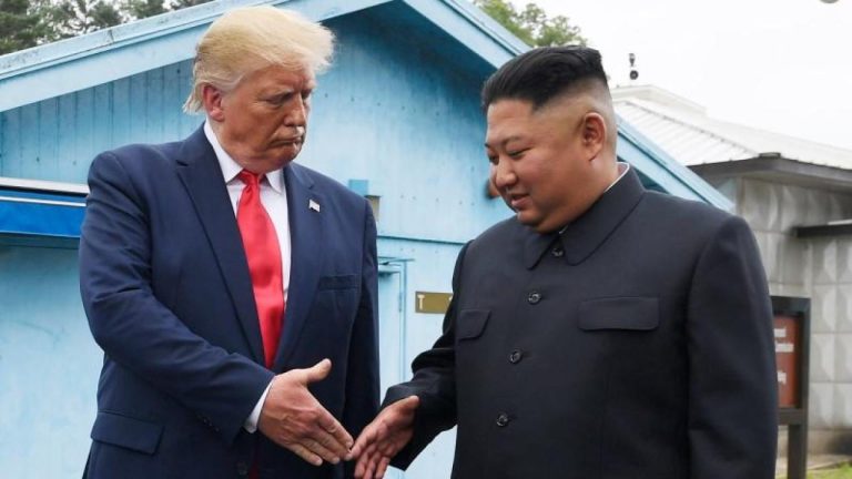 Trump'ın bu yıl içinde Kuzey Kore lideri Kim ile yüz yüze görüşmek istediği iddia edildi