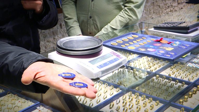 Gram altın yeni haftaya yükselişle başladı
