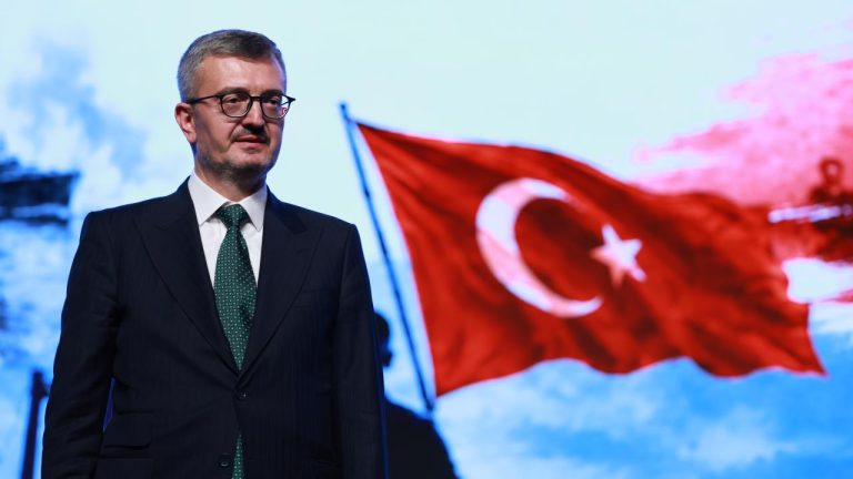 İletişim Başkanı Duran: Gökyüzünde, karada ve Mavi Vatan'da yükselen Türkiye'nin yürüyüşü kararlılıkla sürecektir