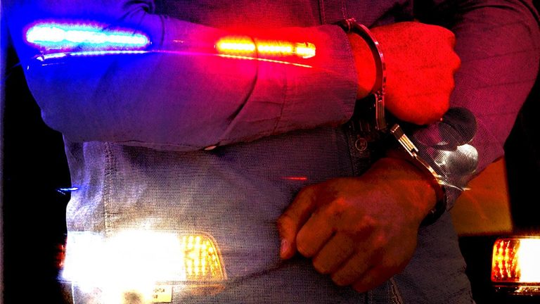 Kırmızı bültenle aranan zehir taciri Adana'da yakalandı