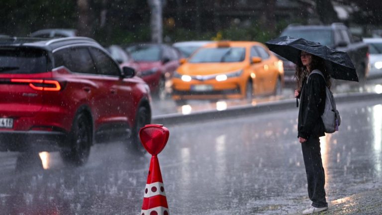 7 il için sarı uyarı: Sağanak ve fırtınaya dikkat