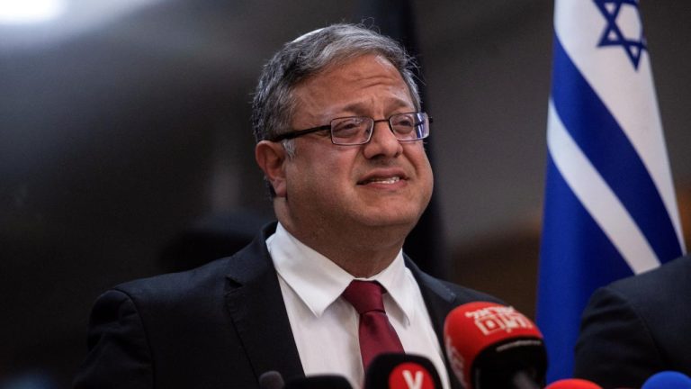 İsrailli aşırı sağcı bakan, Gazze'de etnik temizlik için göç ofisi kuracaklarını söyledi