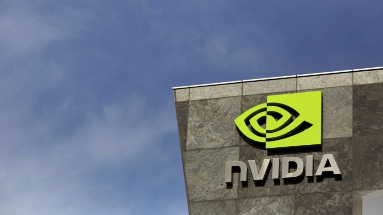 Nvidia CEO'su Huang'dan yapay zekanın insanlığı yok edebileceği iddialarına kıyamet senaryoları nitelemesi