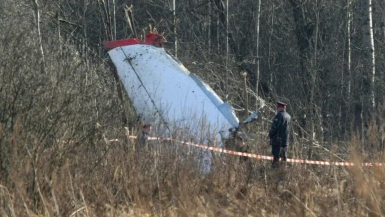 Rusya'da Tu95 tipi askeri uçak düşmesi sonucu 6 kişi öldü