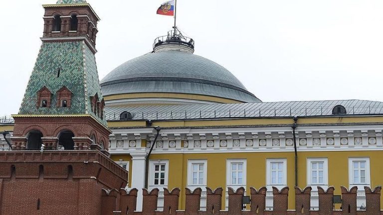 Kremlin: AB yaptırımları ABD ile yakıt anlaşmasını engelleyebilir