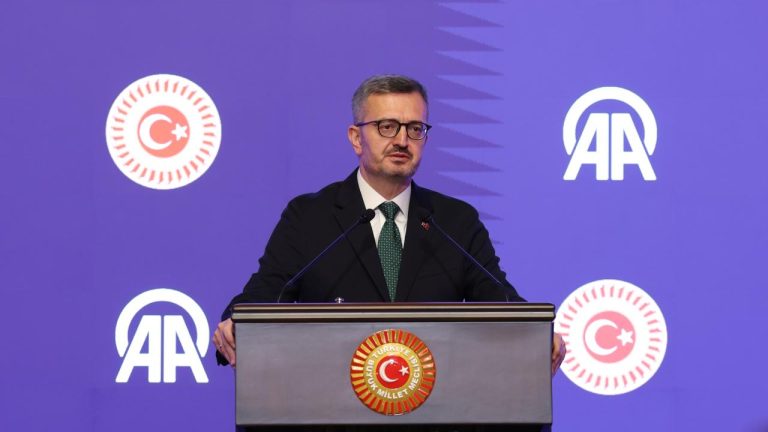 İletişim Başkanı Duran: Dezenformasyonla mücadelede tüm kamu kurumlarıyla çalışıyoruz