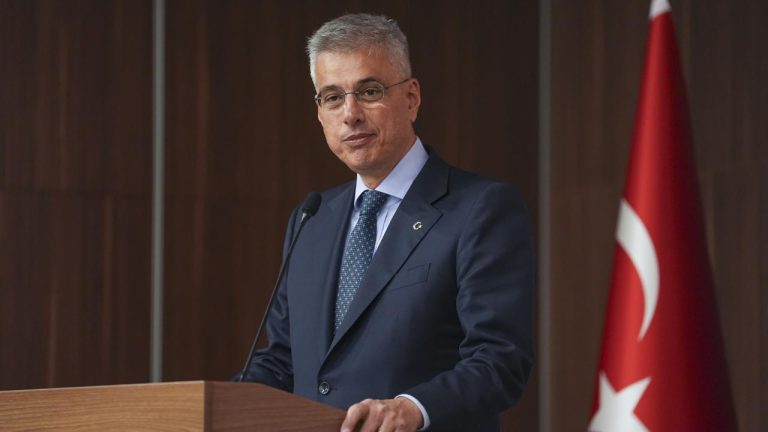 Bakan Memişoğlu: Yerli ultrason cihazı üretim tesisimizi kuruyoruz