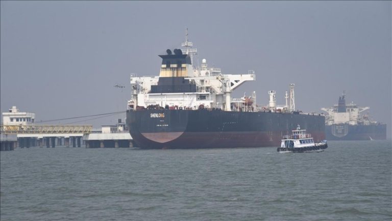 ABD'nin ticari ham petrol stokları 1,9 milyon varil geriledi
