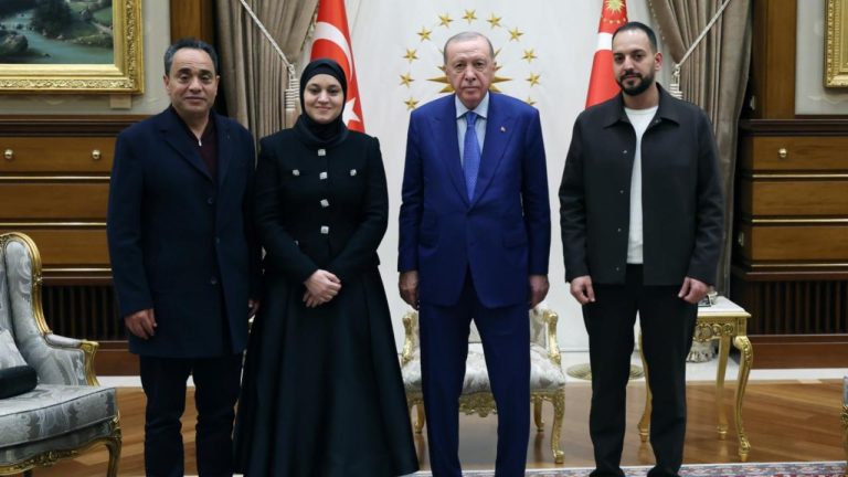 Cumhurbaşkanı Erdoğan, Filistinli Hind Rajab'ın ailesini kabul etti