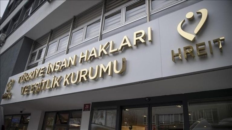 TİHEK'ten ÖSYM'nin ek süre uygulamasına ayrımcılık kararı