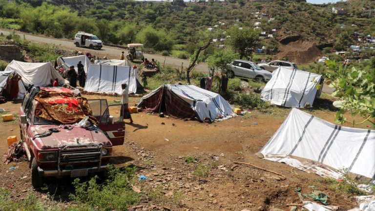 Yemen'de çatışmalar nedeniyle 184 binden fazla kişi yerinden edildi